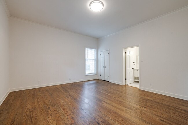 Building Photo - 228 Palisade St