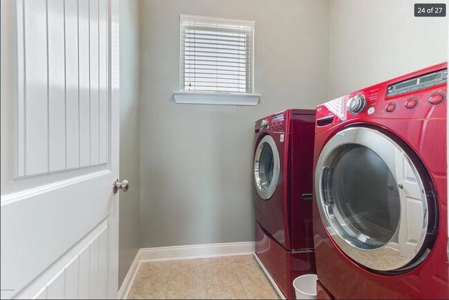 Building Photo - 106 Hampton Dr