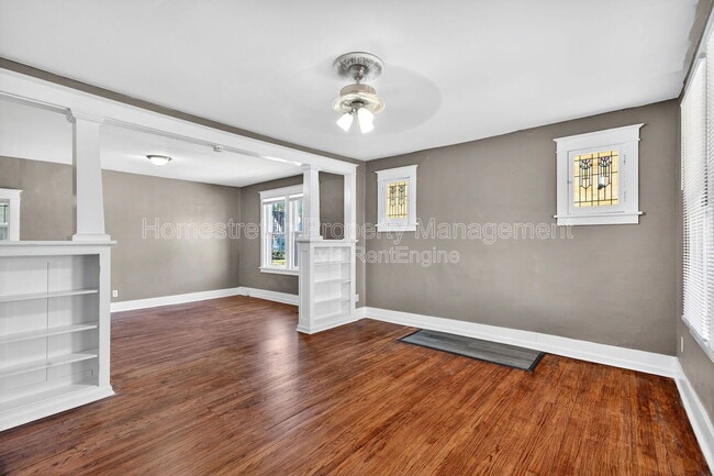 Building Photo - 2330 Hord Ave