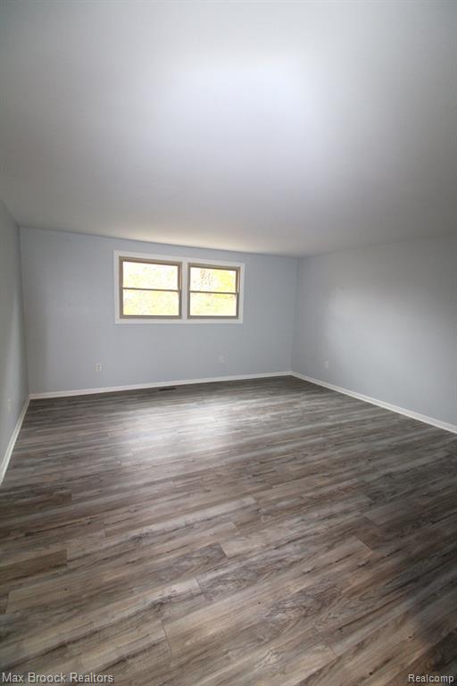 Building Photo - 6895 Indian Creek Dr