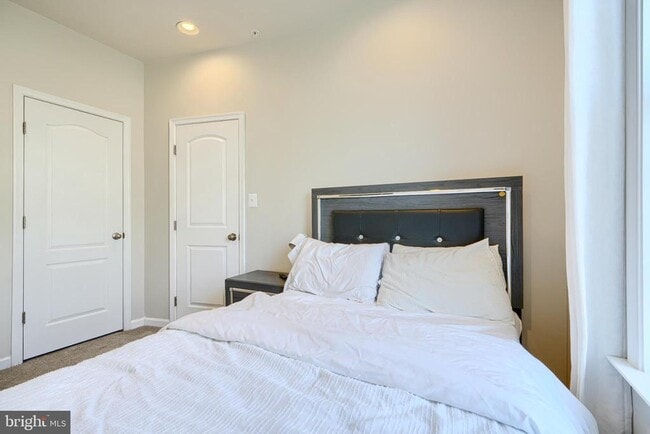 Building Photo - 2718 Lanham Hill Cir
