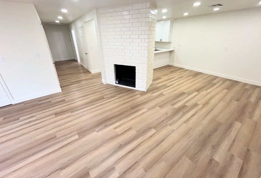 Building Photo - 1417 N Pennsylvania Ave