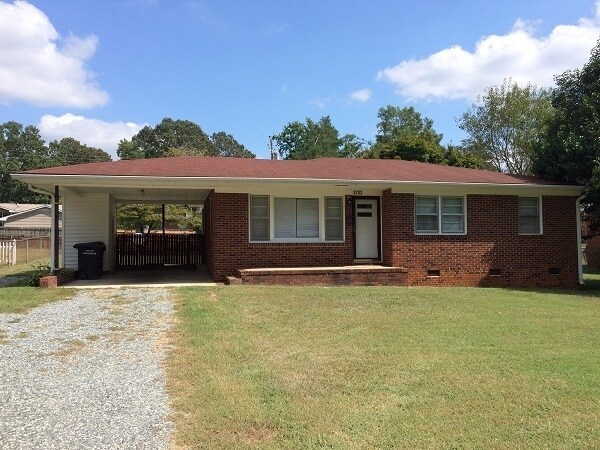 Primary Photo - 3 Bedroom 1 Bath House