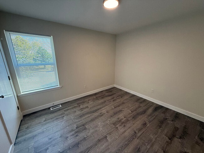 Building Photo - 1711 Hanover Blvd
