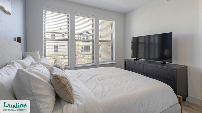 Building Photo - 3351 Walton Dr