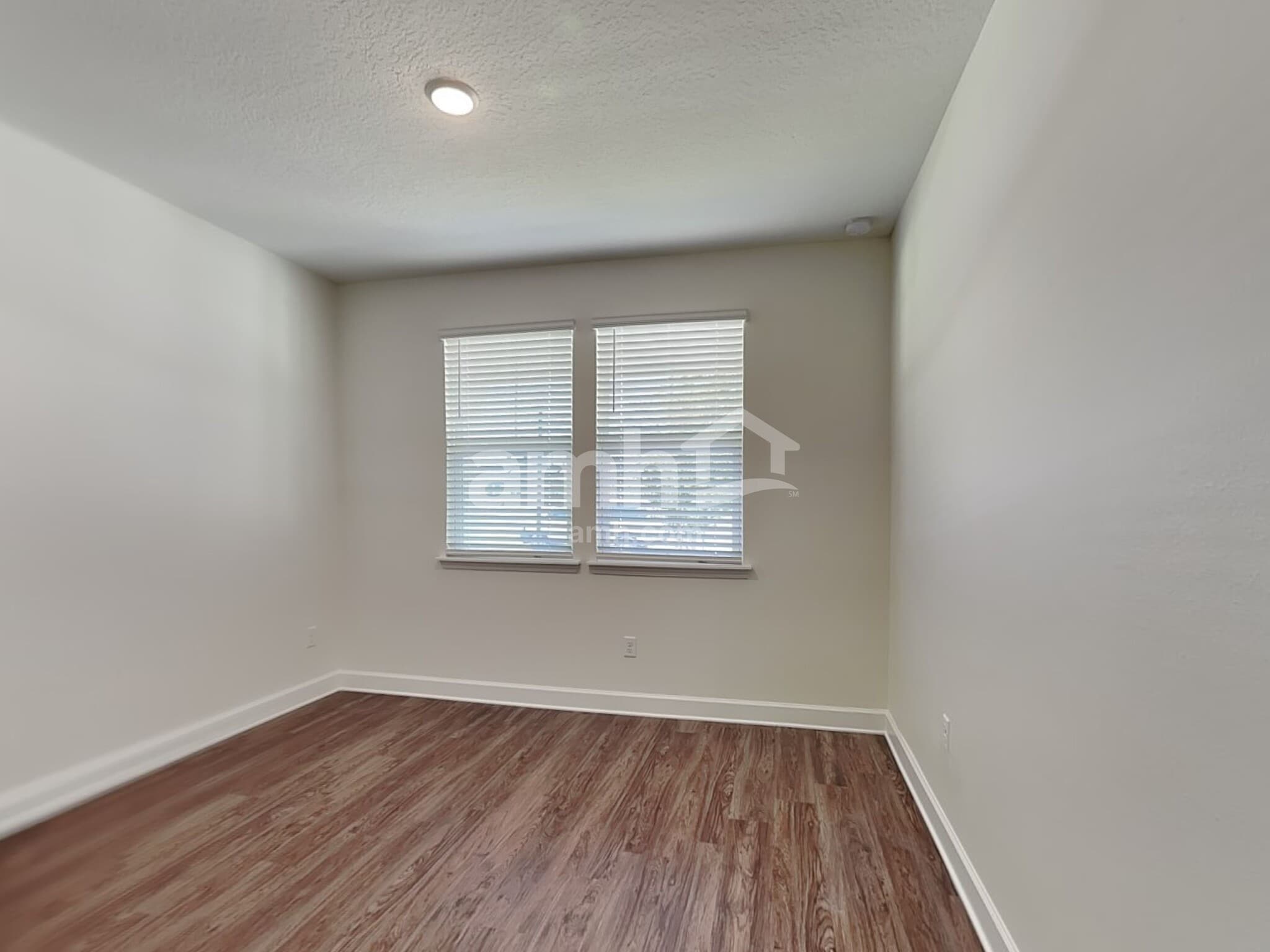 Building Photo - 484 Banyan Frst Dr