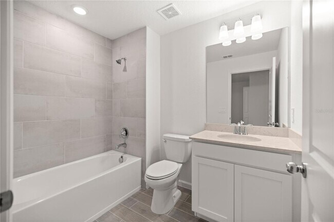 Building Photo - 3483 SE 37th Ct