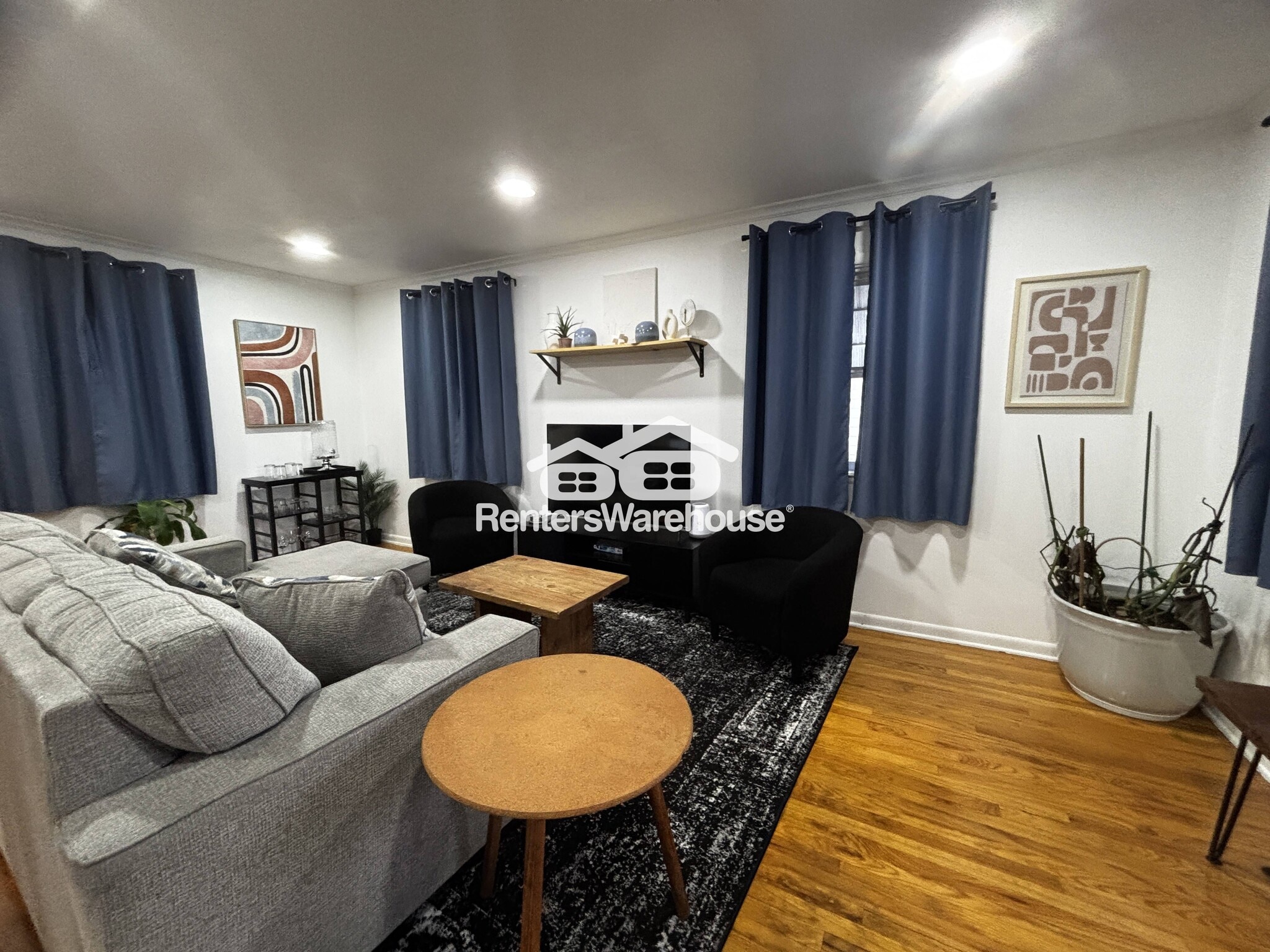 Building Photo - 2816 Vine St