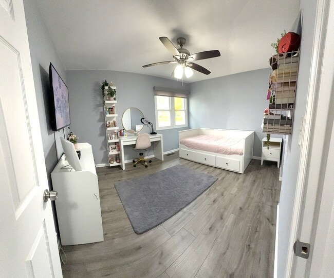 Building Photo - 8001 N Elmore St