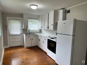 Building Photo - 426-428 Smith (REHAB)