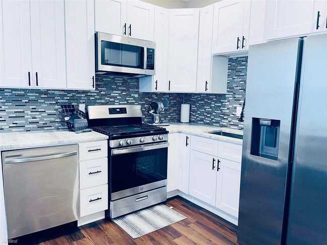 Building Photo - 3 br, 1 bath House - 2623 Edwin Street Fir...