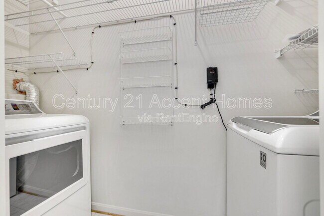 Building Photo - 21217 Millwood Square