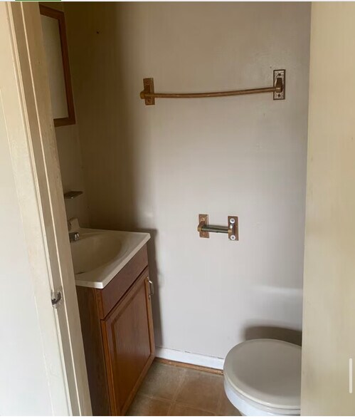 Building Photo - 6165 Timberland Dr