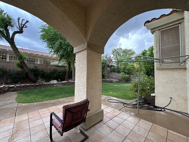 Building Photo - 2596 Mizzoni Cir