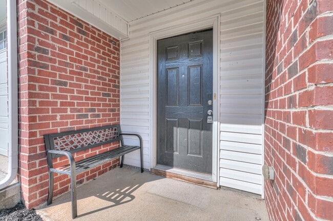 Building Photo - 107 Latimer Dr