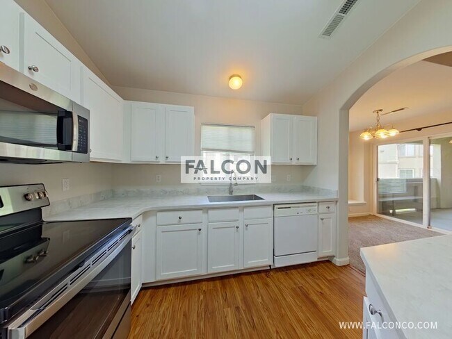 Building Photo - 6925 Ash Creek Heights