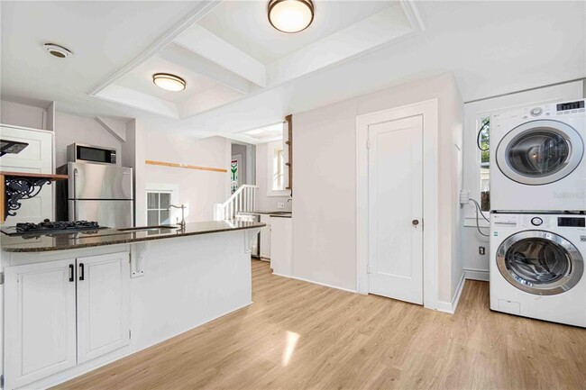 Building Photo - 2302 12th St N