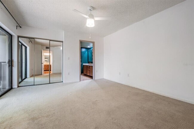 Building Photo - 2710 4th Ct