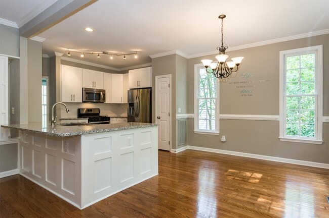 Building Photo - 118 Rustic Pine Ct