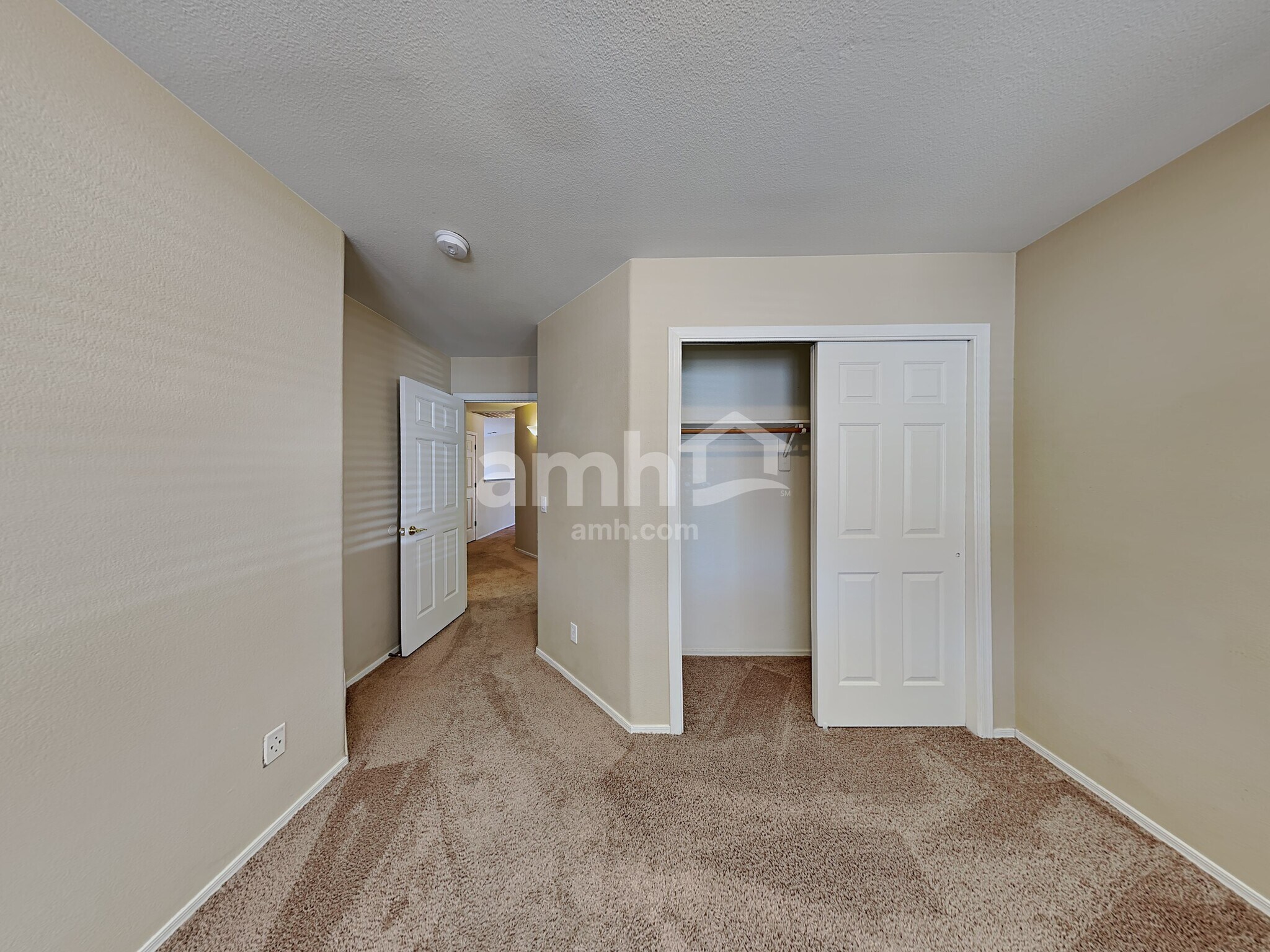 Building Photo - 10181 E Desert Paradise Pl