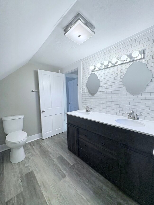 Building Photo - Charming 4 beds 2 baths in Delaware!