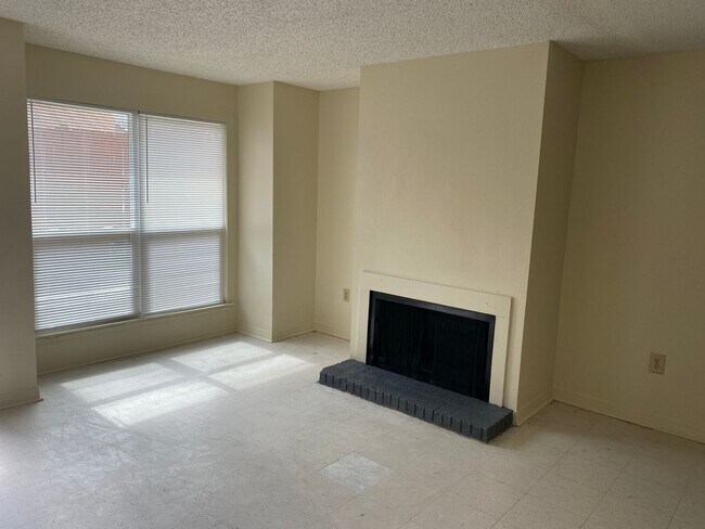 Building Photo - 8757 Granite Dr