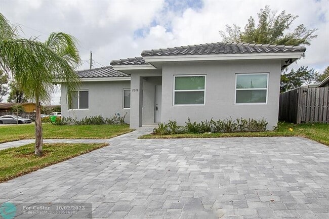 Primary Photo - 2019 NW 64th Ave