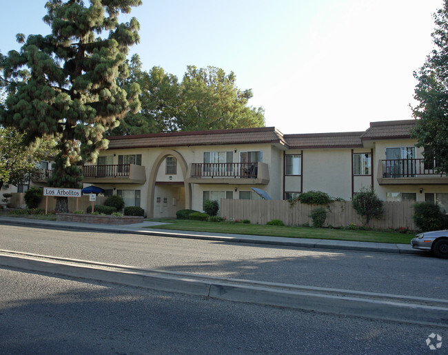 Building Photo - Los Arbolitos Apartments