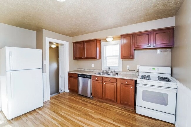 Building Photo - 3532 N 87th St