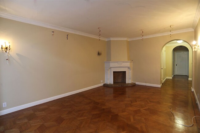 Building Photo - OPEN HOUSE: Sunday (5/4) 3:30-4:00pm Nob H...