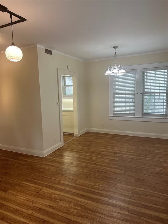 Building Photo - 800 San Antonio St