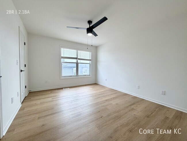 Building Photo - 128 E 29th St