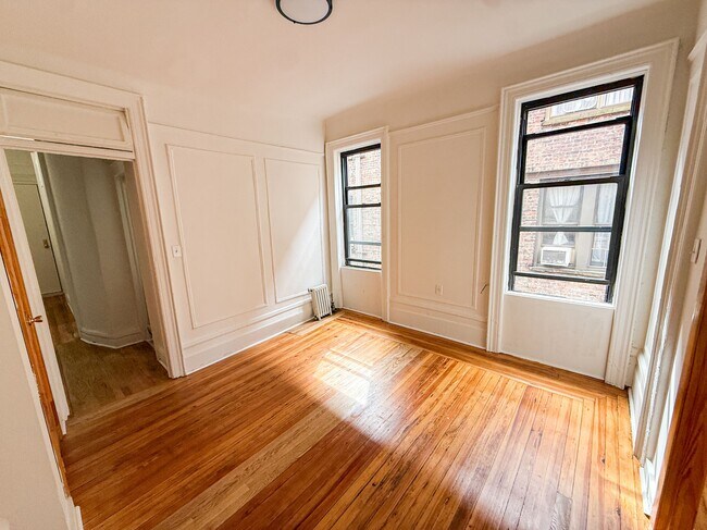 Interior Photo - 502-504 Amsterdam Avenue