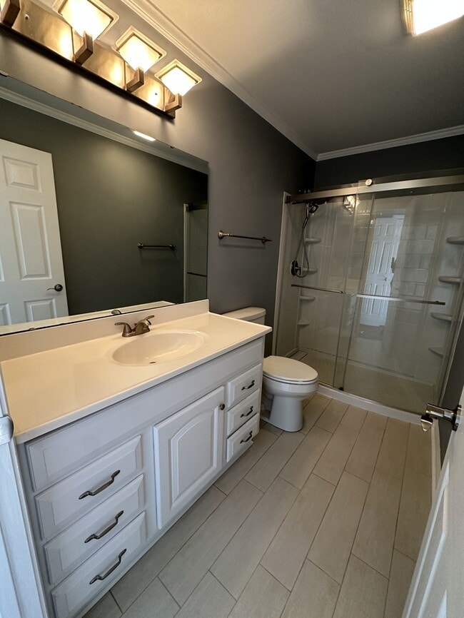 Building Photo - NEW TO MARKET: 2 BR 2 Bath Ground Level Waterfront Condo