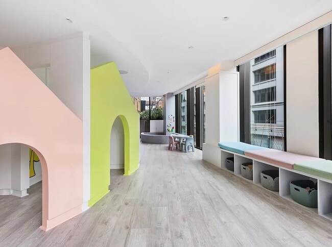 Building Photo - 130 Furman St