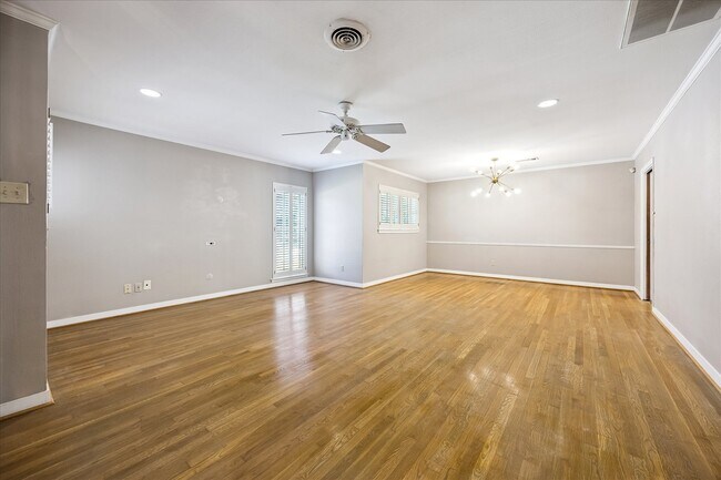 Building Photo - 3630 Latma Dr