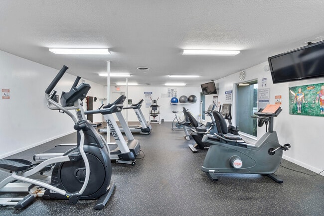 Building Photo - 27 Abbey Ln