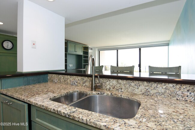 Building Photo - 322 Causeway Dr