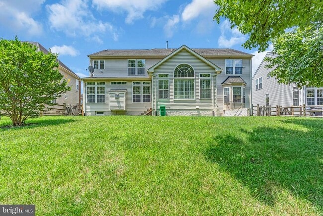 Building Photo - 4415 Medallion Dr