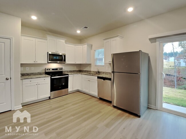 Building Photo - 279 Ivy Bank Dr