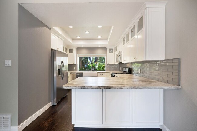 Building Photo - South Auburn Gem! Stylish 2BR Townhome in Quiet, Neighborhood