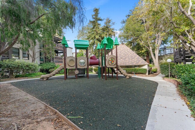 Building Photo - 8650 Gulana Ave