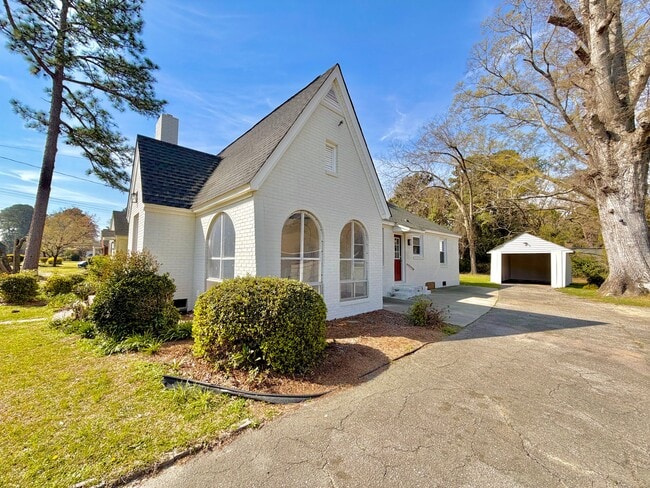 Building Photo - 1304 Rhem St