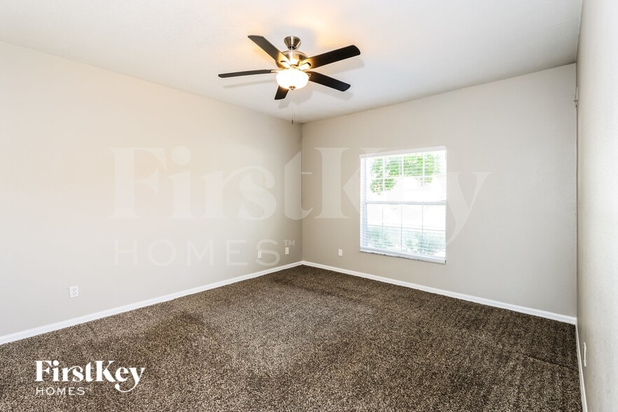 Building Photo - 2242 Mantilla Ave SE