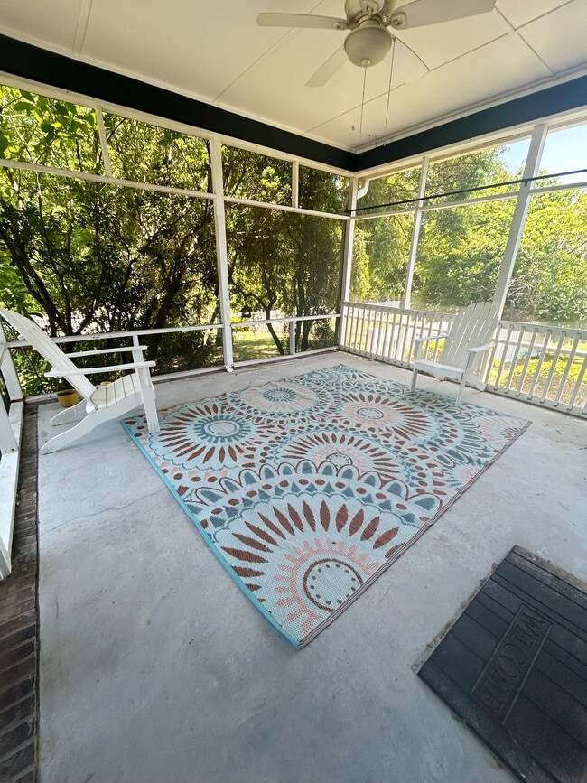 Building Photo - 111 Fawn Creek Ct
