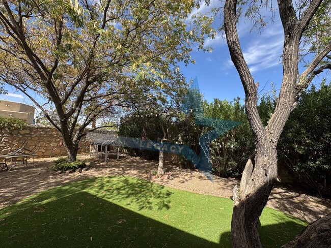 Building Photo - Live in MESILLA!  Beautiful house in the m...