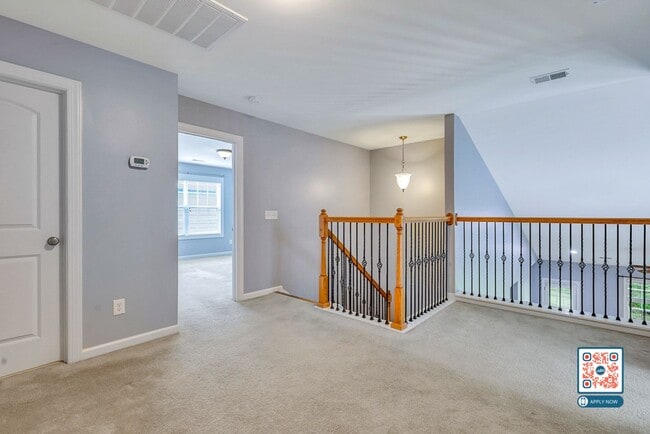 Building Photo - Pet-Friendly Home in Shell Hall – Availabl...