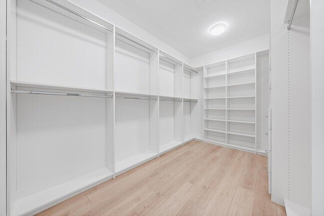 Building Photo - 13128 Alton Rd