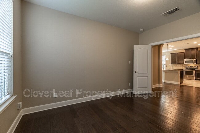 Building Photo - 693 Pond Springs