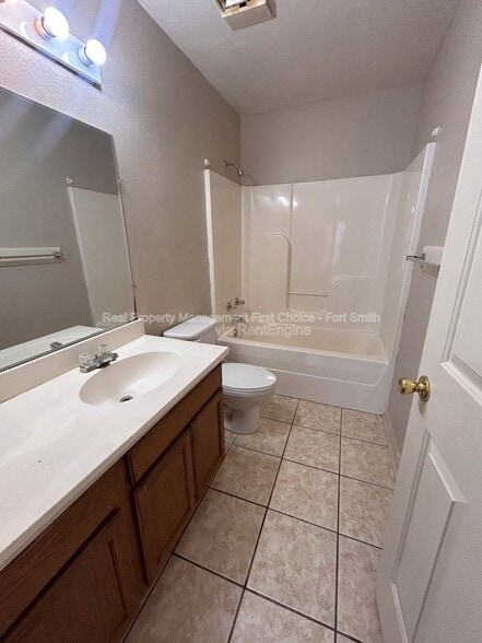 Building Photo - 1857 Brazil Ave